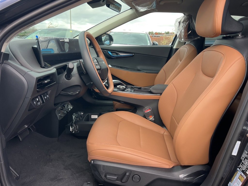 New 2025 Kia EV6 Wind image 9