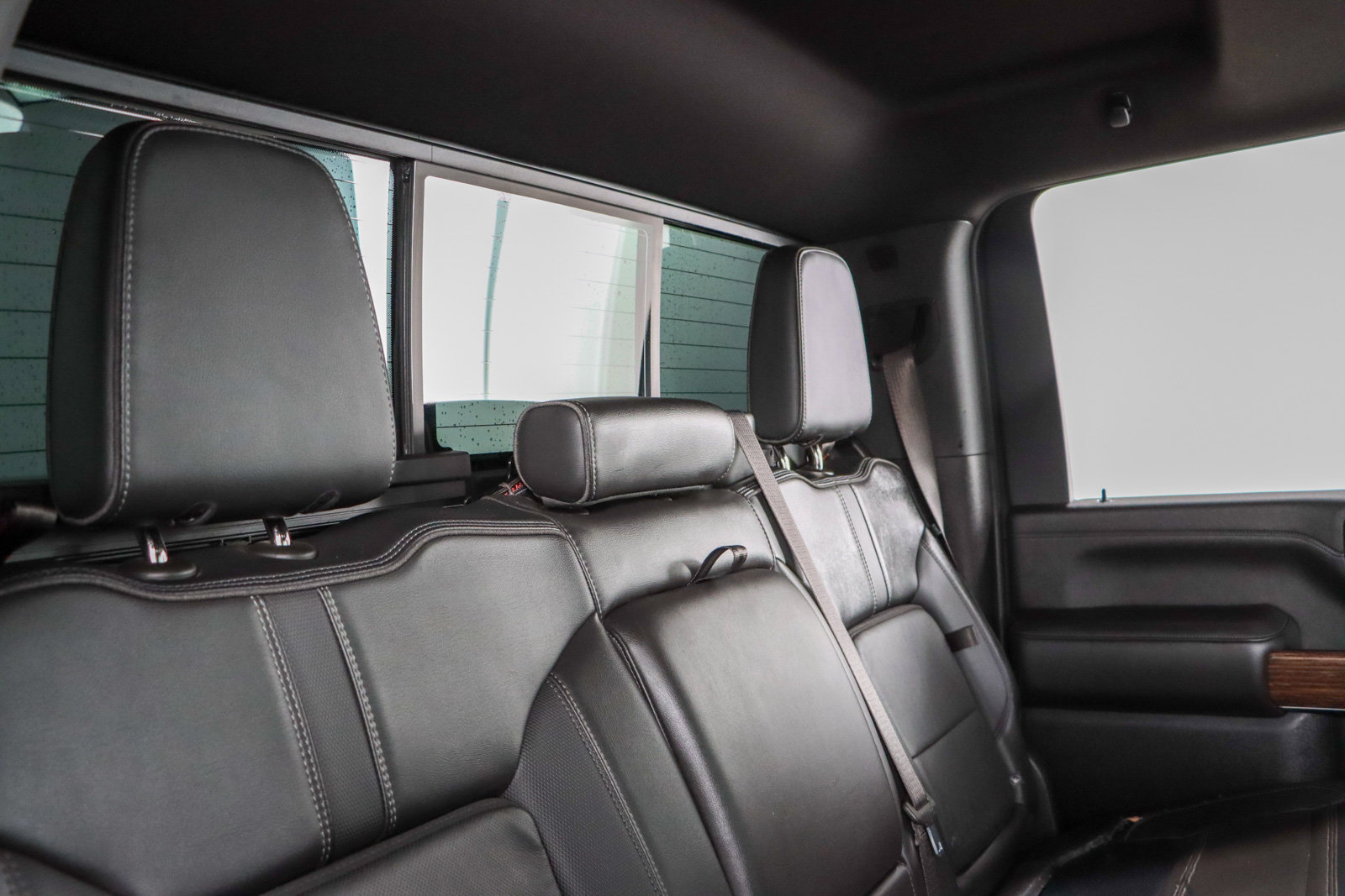 Used 2021 Chevrolet Silverado 2500 High Country w/ Z71 Off-Road Package AWD/4WD image 32
