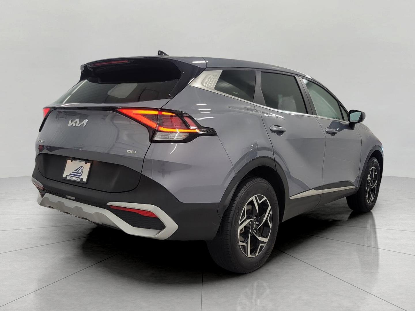 Used 2025 Kia Sportage LX image 20