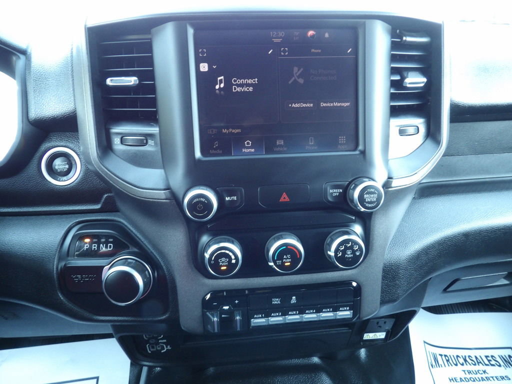 Used 2022 RAM 3500 Tradesman w/ Chrome Appearance Group AWD/4WD image 23