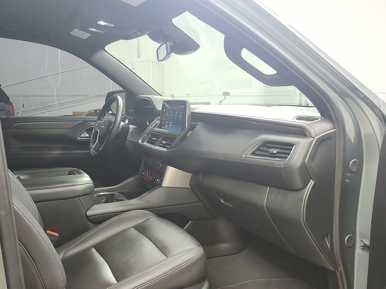 Used 2024 Chevrolet Tahoe LT image 34