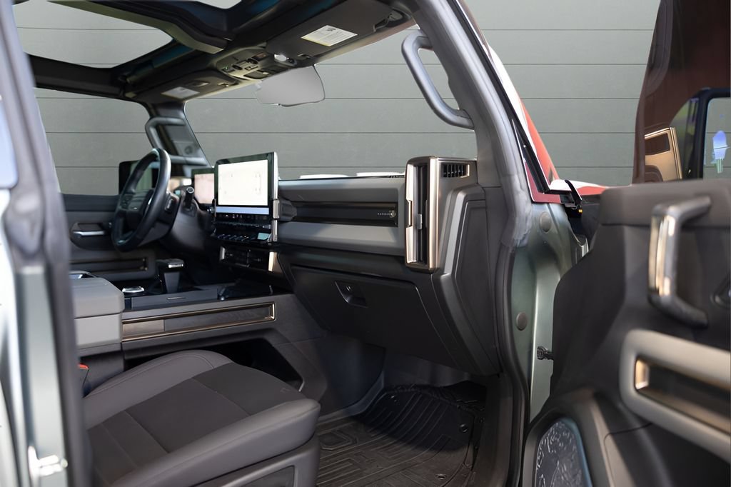Used 2024 GMC Hummer EV 3X AWD/4WD image 79