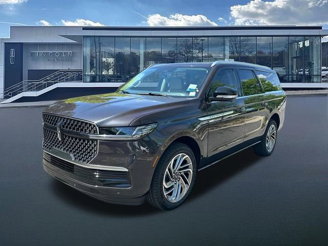 New 2026 Lincoln Navigator L Reserve AWD/4WD image 3