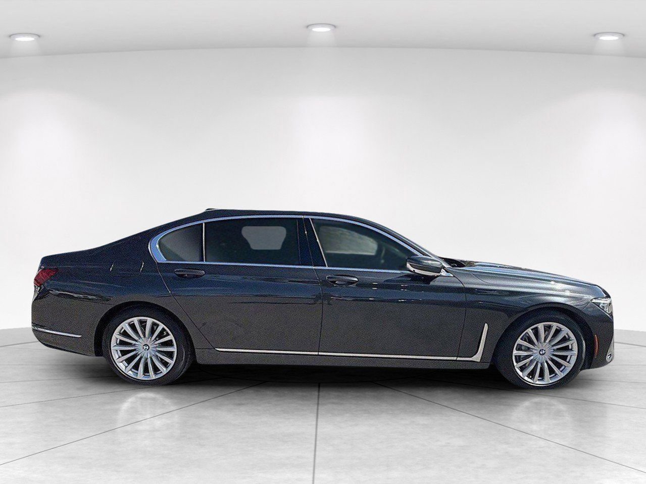 Used 2020 BMW 740i RWD image 3