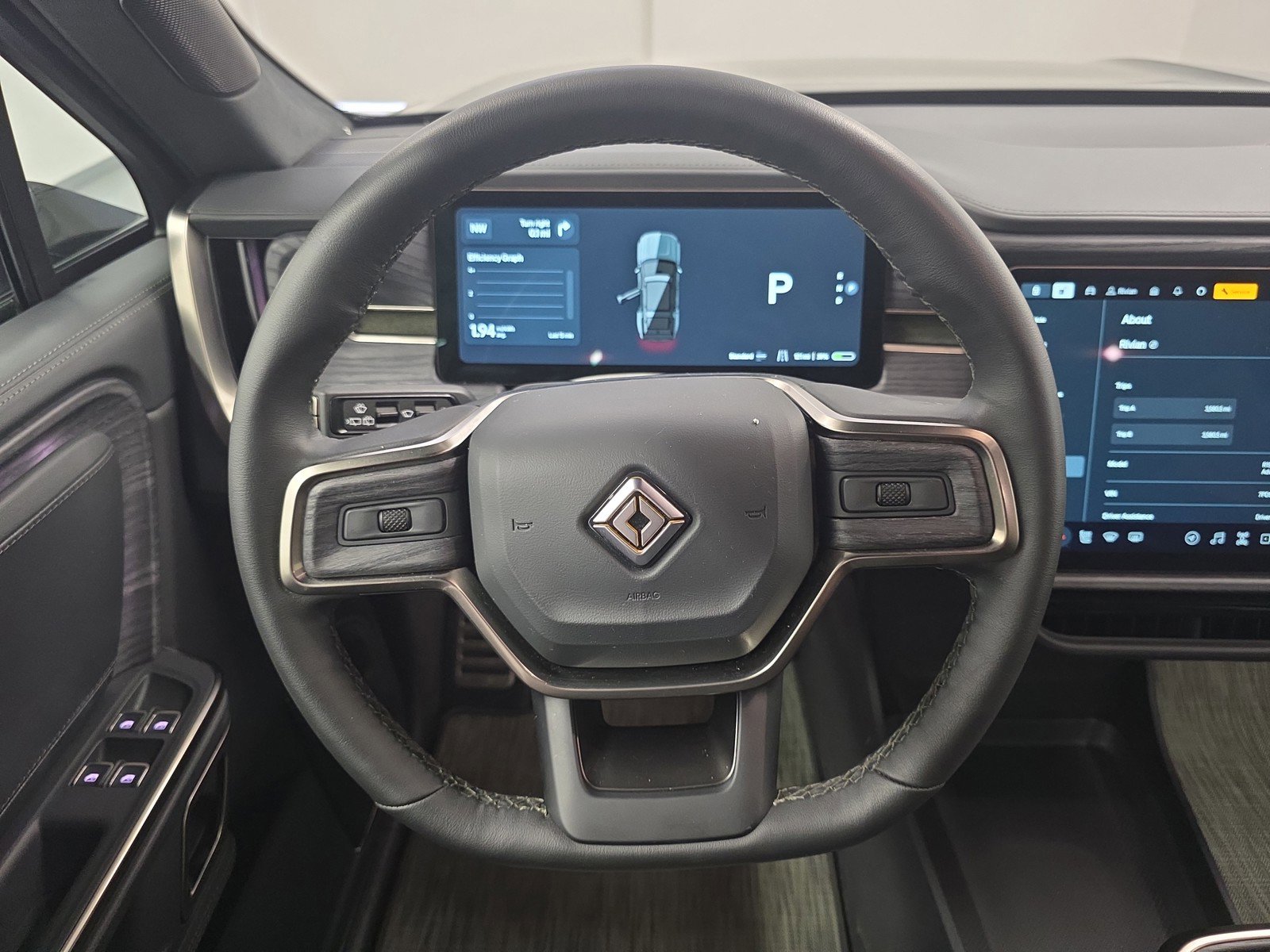 Used 2024 Rivian R1S Adventure AWD/4WD image 28