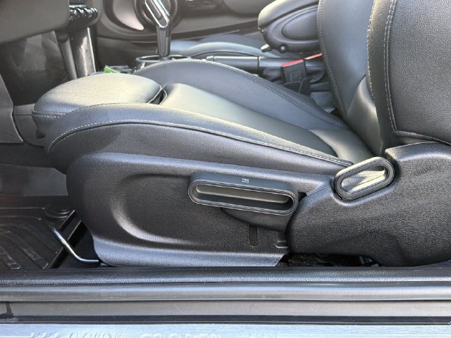 Used 2023 MINI Cooper S FWD image 17