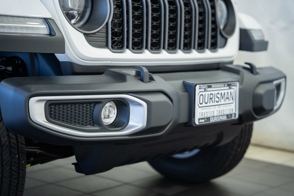 New 2026 Jeep Gladiator Sport AWD/4WD image 13