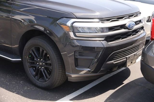 Certified 2022 Ford Expedition XLT AWD/4WD image 2