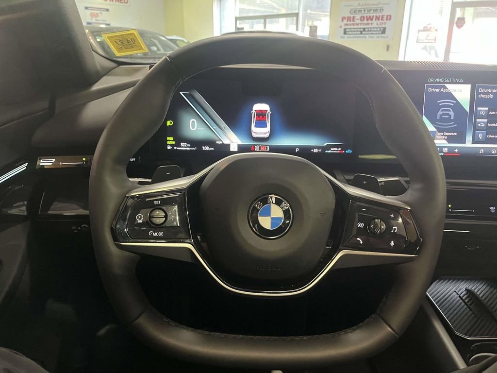 Used 2026 BMW 530i xDrive AWD/4WD image 21