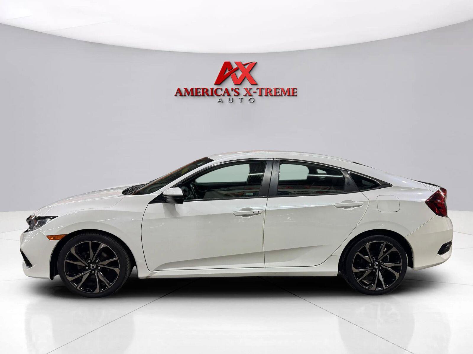 Used 2020 Honda Civic Sport image 4