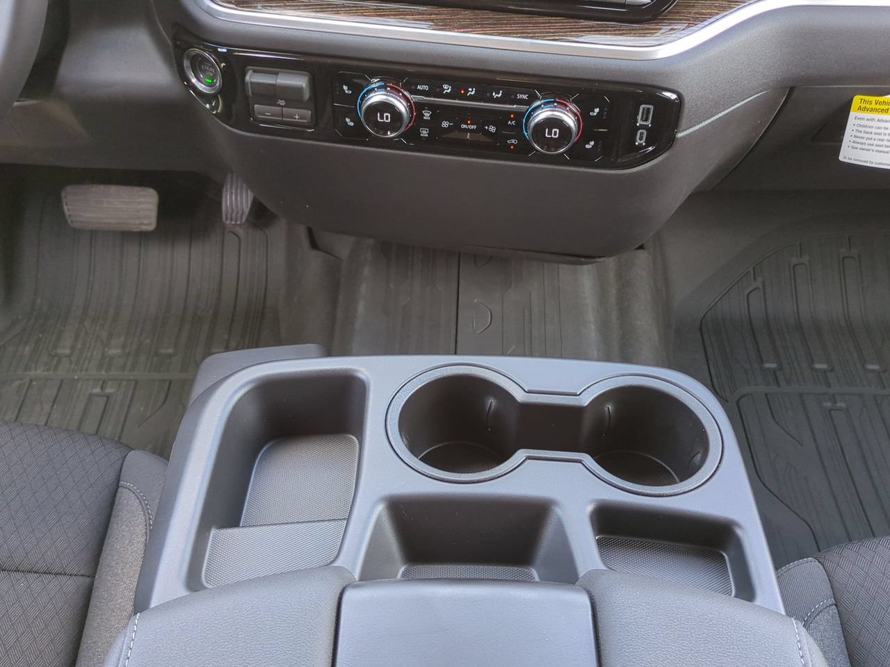 New 2026 GMC Sierra 1500 Elevation w/ Elevation Select Package AWD/4WD image 19