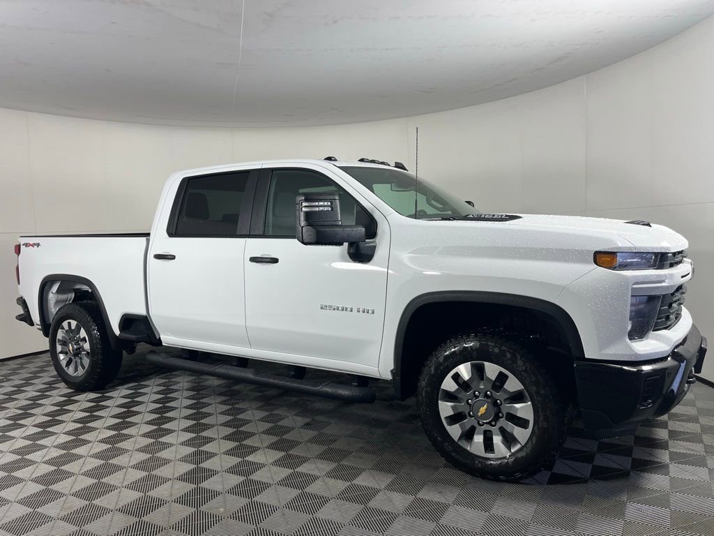 New 2026 Chevrolet Silverado 2500 Custom image 2