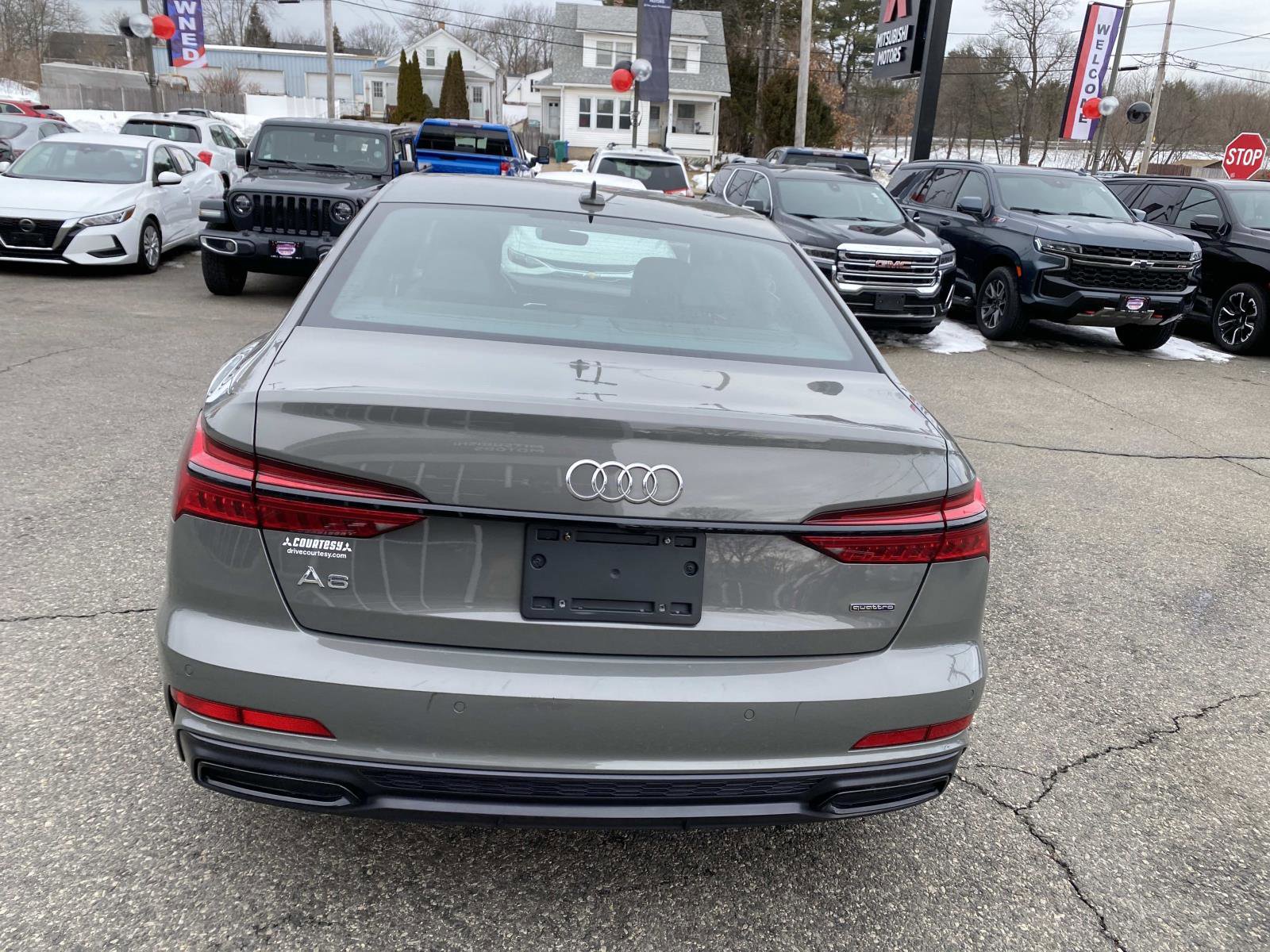 Used 2022 Audi A6 Premium Plus w/ Premium Plus Package image 4