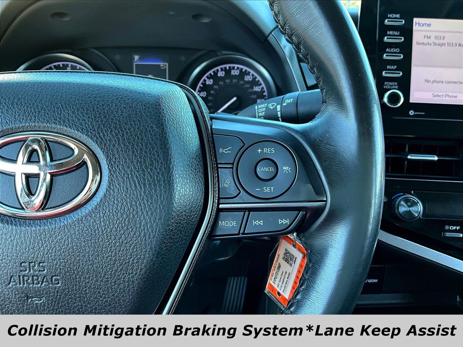 Used 2023 Toyota Camry SE FWD image 11