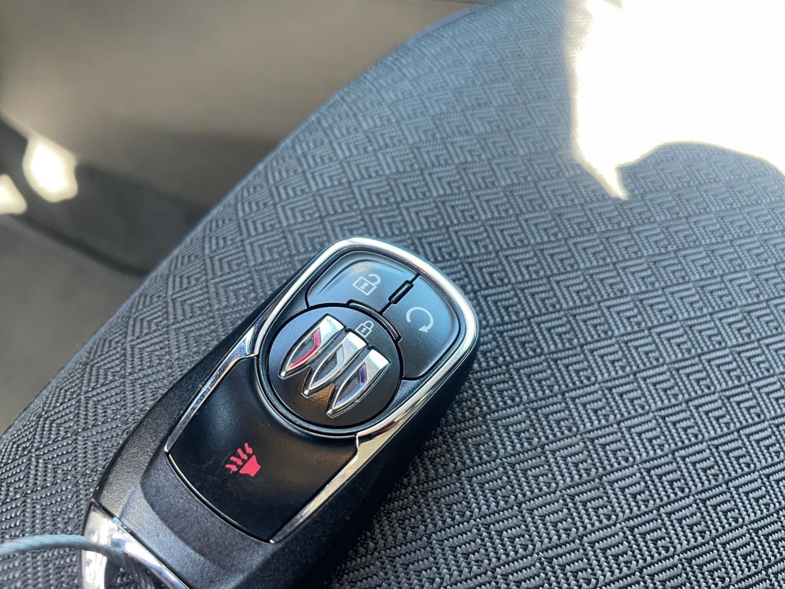 Used 2025 Buick Encore GX Preferred image 24