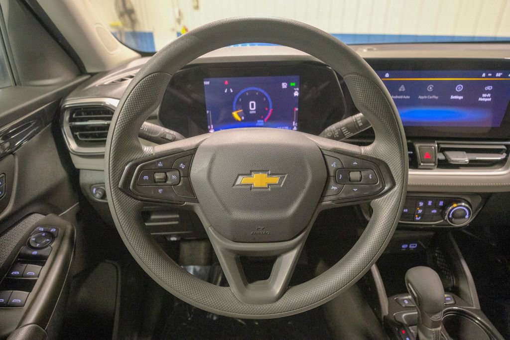 Used 2025 Chevrolet TrailBlazer LT image 35
