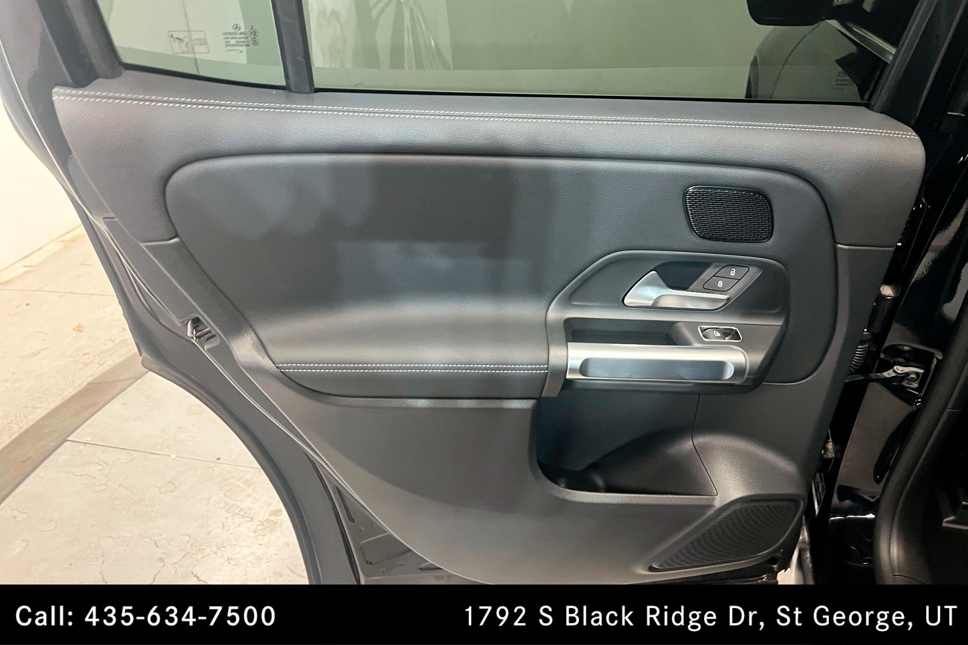 Used 2024 Mercedes-Benz EQB 300 EQB 300 image 18