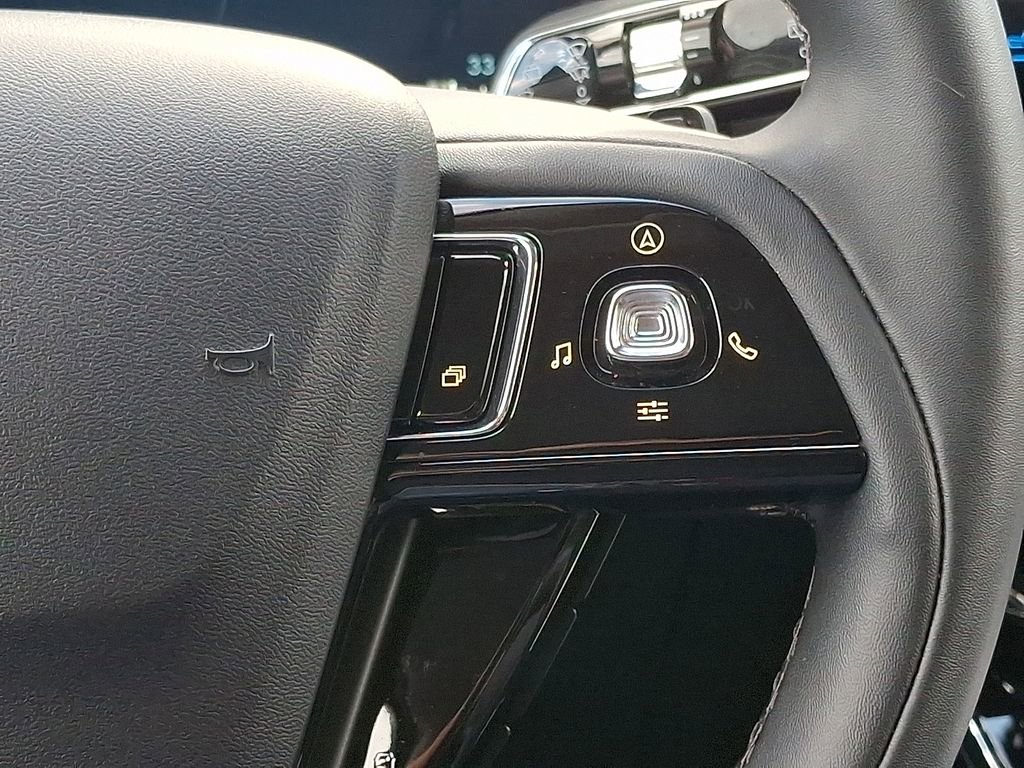 Used 2023 Lincoln Corsair AWD w/ Equipment Group 101A image 21