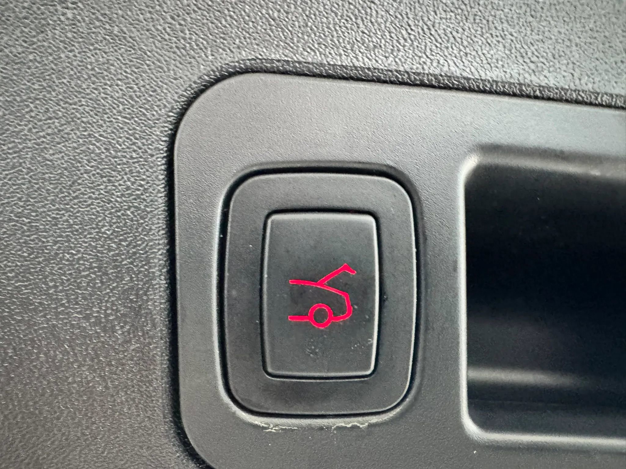 Used 2018 Tesla Model S 100D image 22