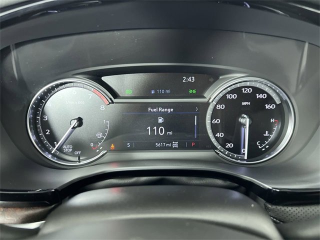 Used 2025 Cadillac XT5 Sportv image 11