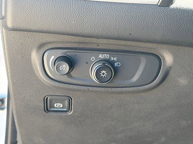 Used 2020 GMC Terrain SLE w/ Driver Convenience Package image 19