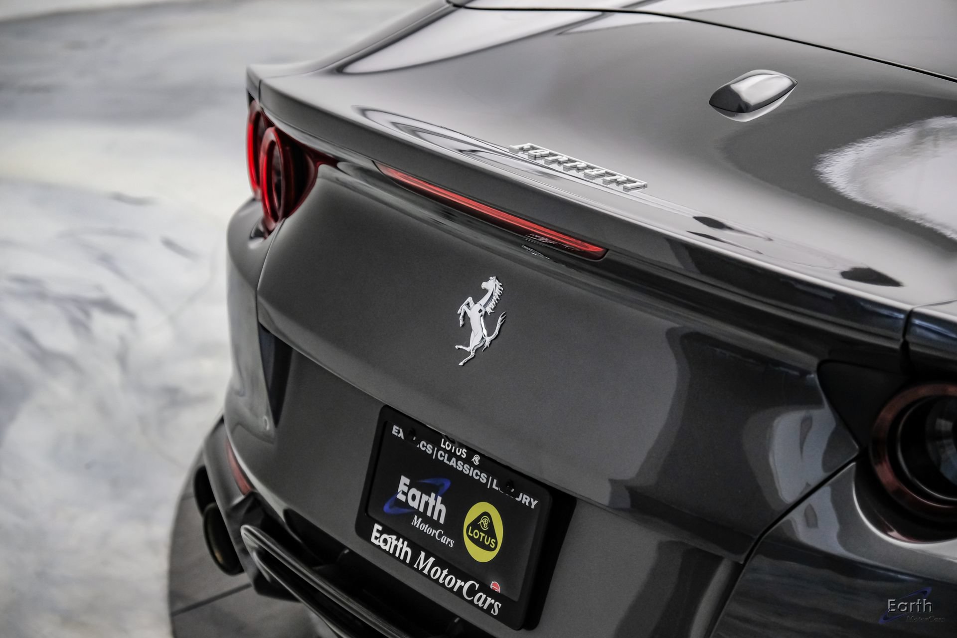 Used 2023 Ferrari 812 GTS RWD image 19
