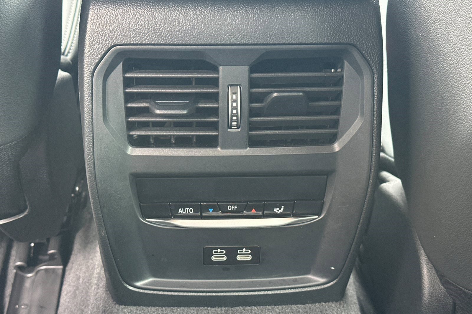 Used 2025 BMW i4 eDrive40 w/ Premium Package image 16