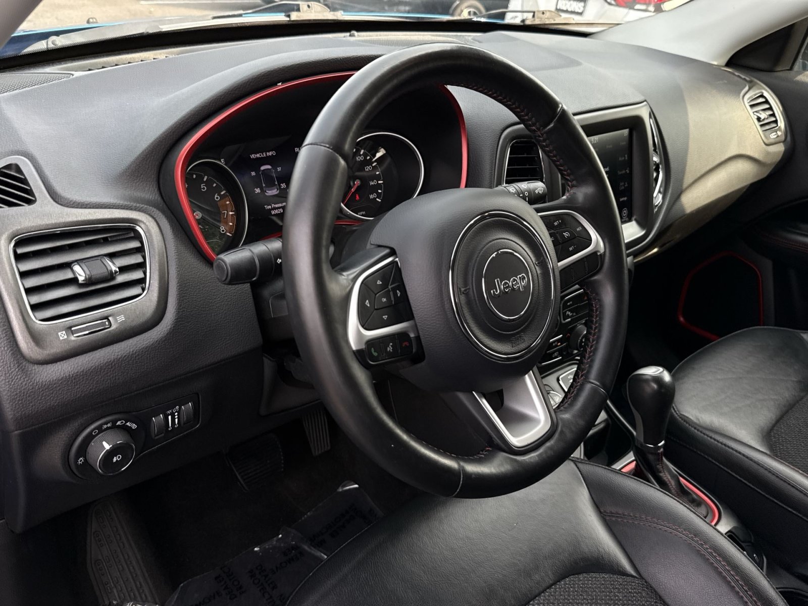 Used 2018 Jeep Compass Trailhawk w/ Safe & Security Group AWD/4WD image 14