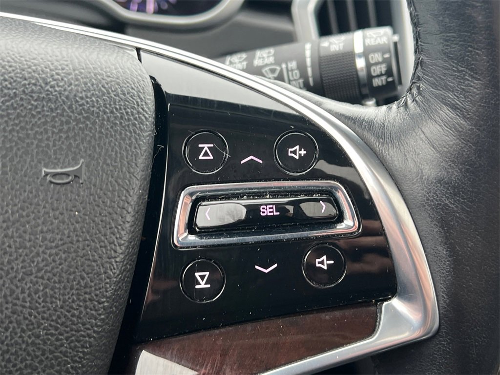 Used 2016 Cadillac SRX Luxury w/ Driver Awareness Package image 18