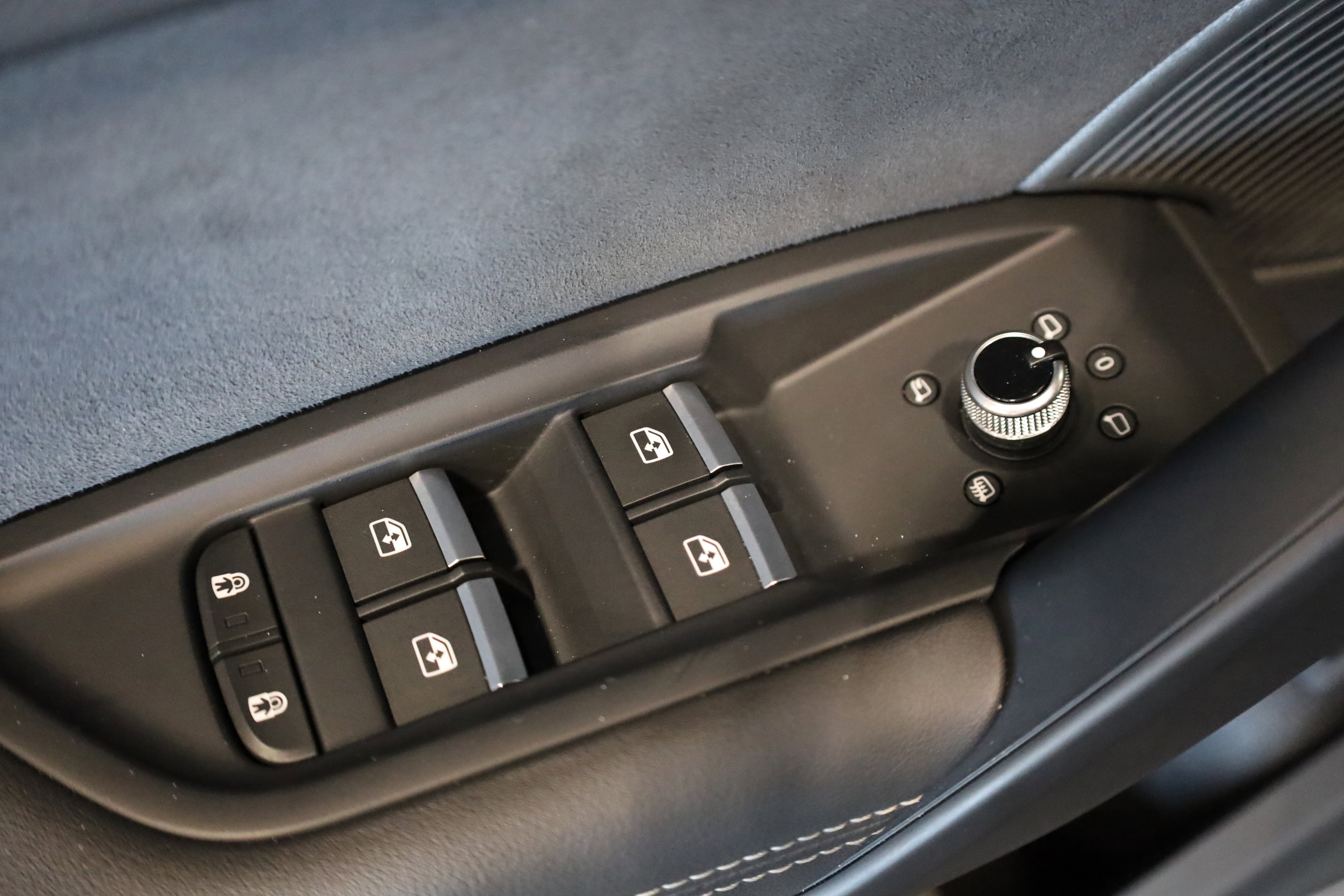 Used 2023 Audi SQ5 Prestige w/ Prestige Package image 15