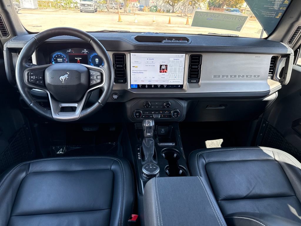 Used 2025 Ford Bronco Outer Banks image 6
