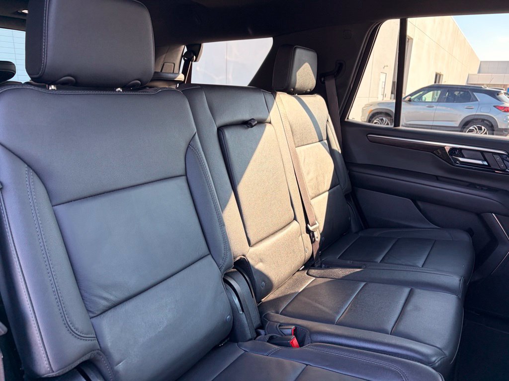Used 2025 Chevrolet Tahoe LT AWD/4WD image 26