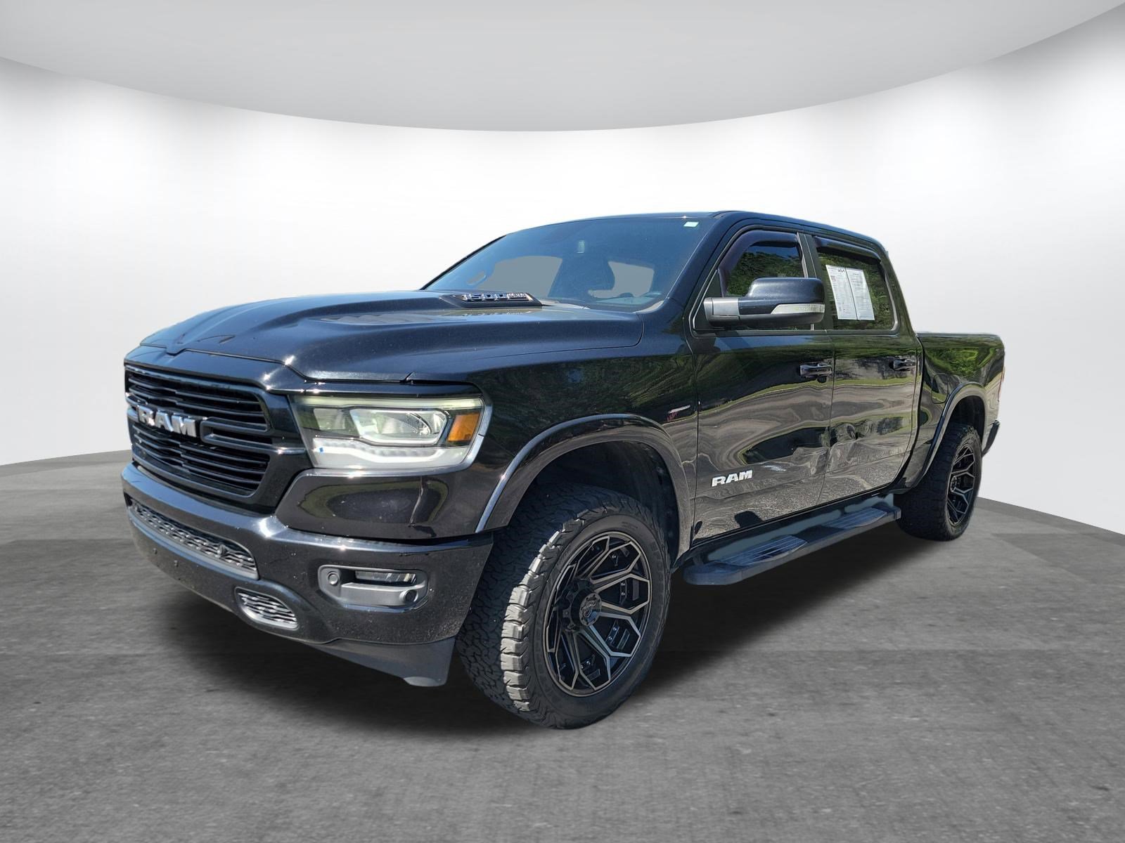 Used 2020 RAM 1500 Laramie w/ Sport Appearance Package image 23