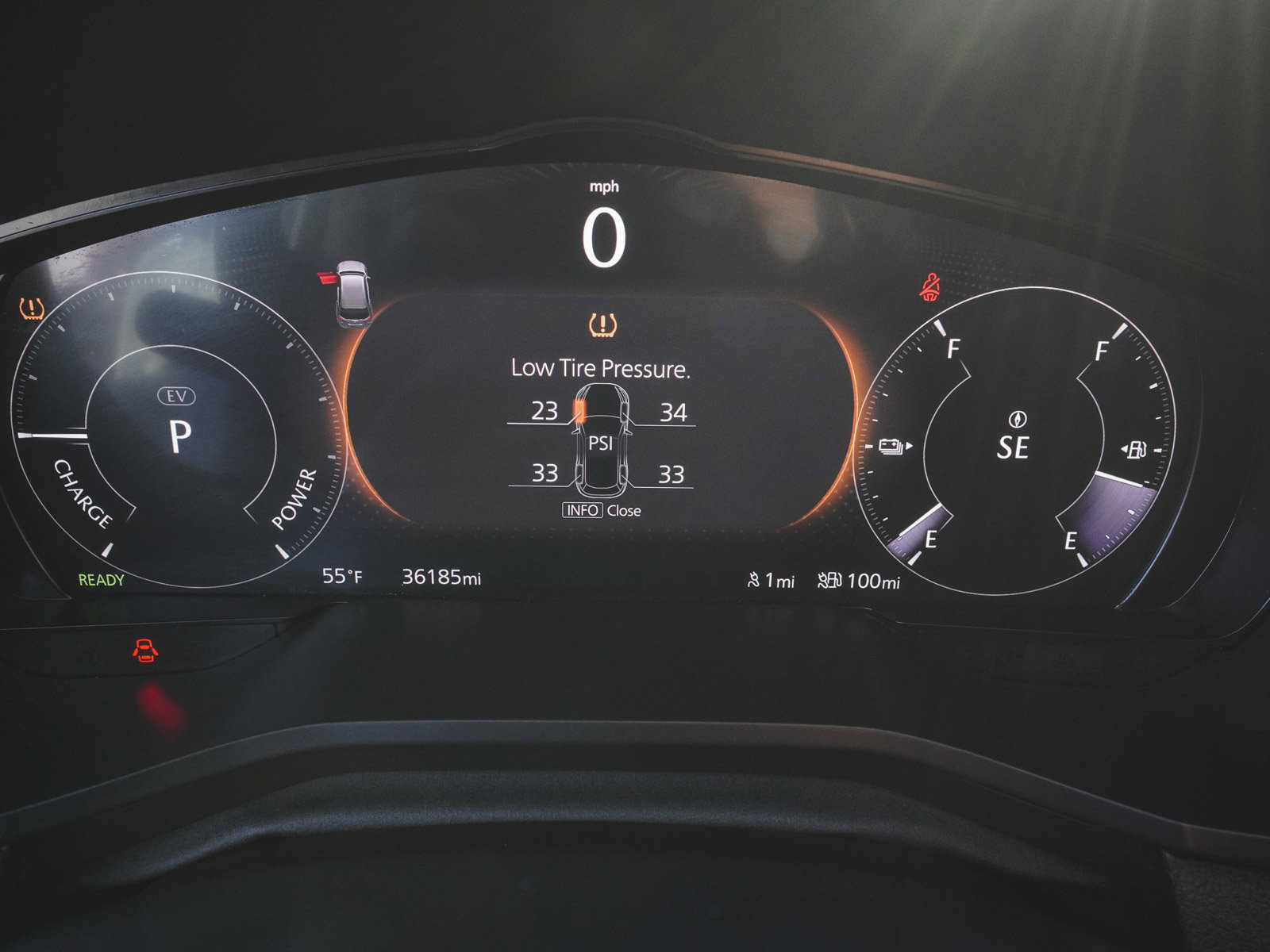 Used 2024 MAZDA CX-90 Plug-In Hybrid w/ Premium Pkg image 16