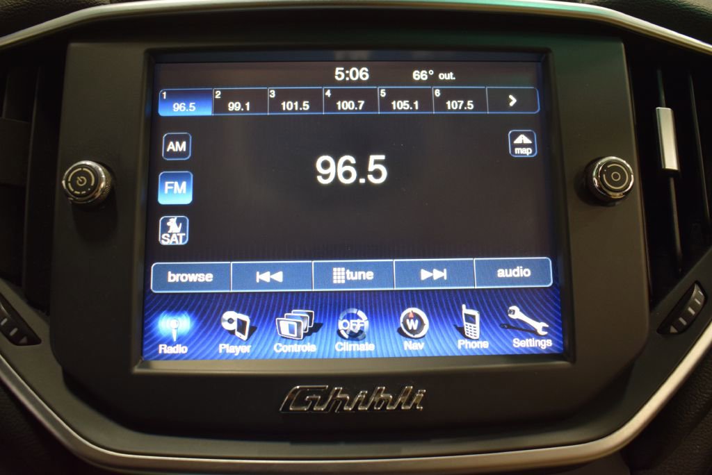 Used 2014 Maserati Ghibli image 24