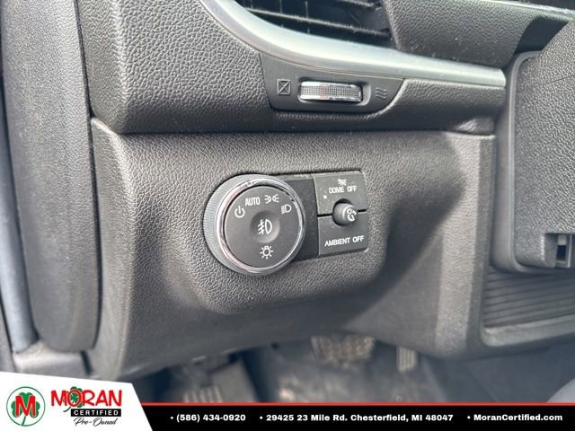 Used 2017 Chevrolet Traverse LT FWD image 17