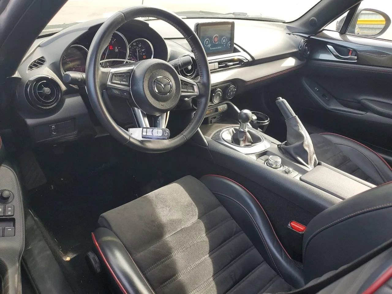 Used 2018 MAZDA MX-5 Miata Club w/ Brembo/BBS Recaro Package RWD image 8