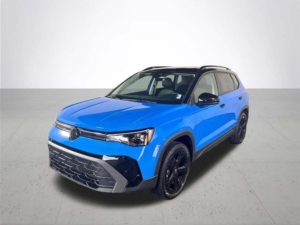 Certified 2025 Volkswagen Taos SE image 2
