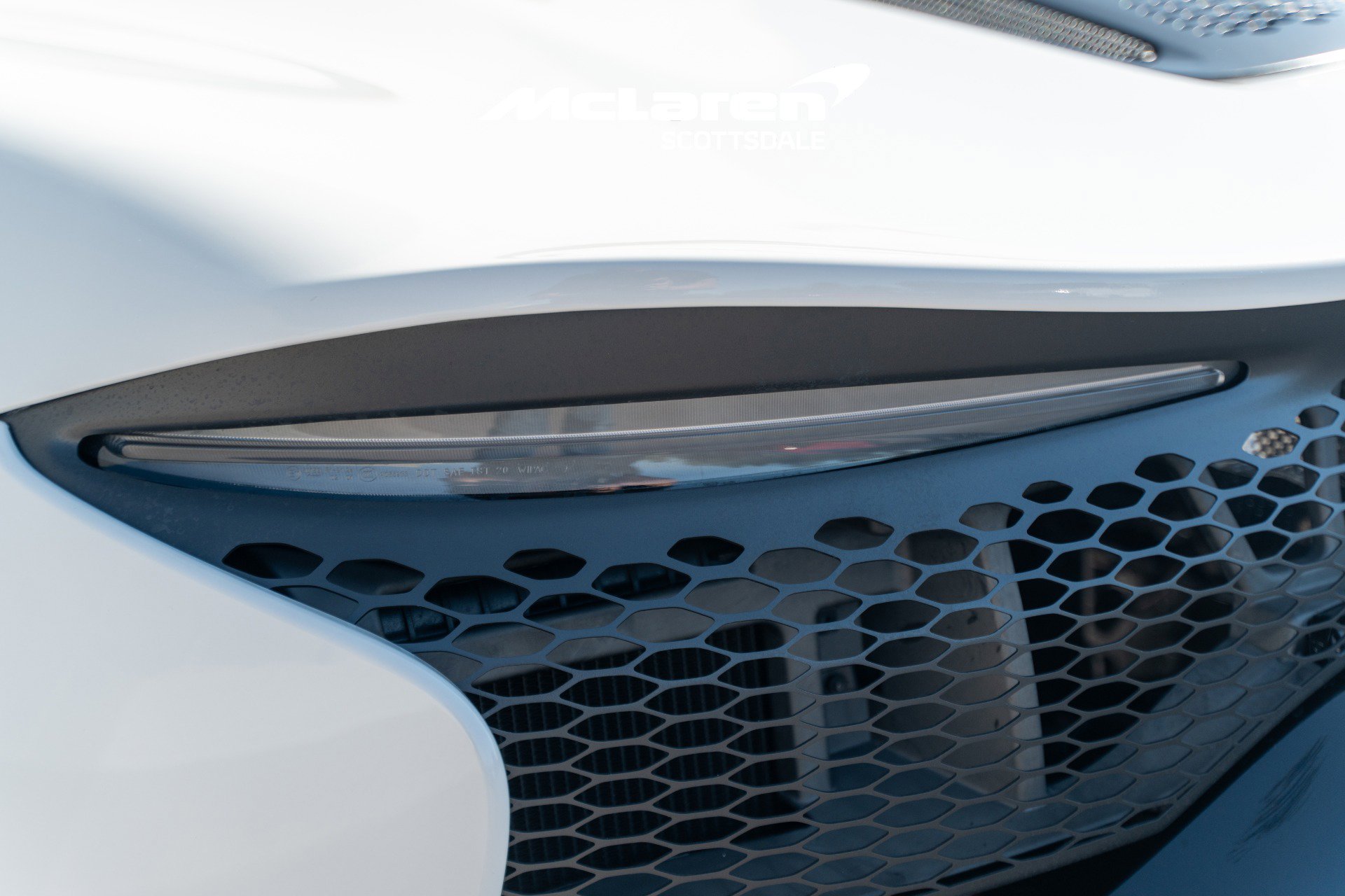 Used 2023 McLaren Artura image 14