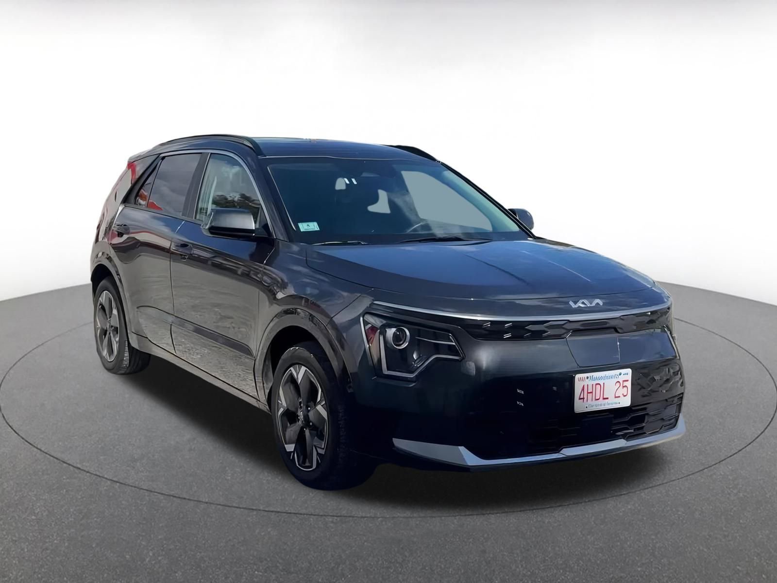 Used 2023 Kia Niro Wind w/ Wind Preserve Package image 3