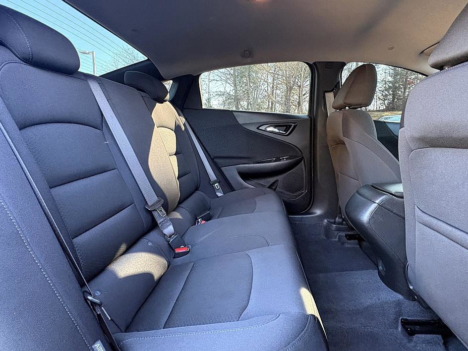Certified 2025 Chevrolet Malibu RS image 12