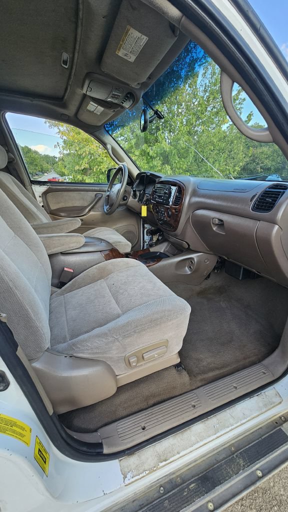 Used 2003 Toyota Sequoia SR5 RWD image 11