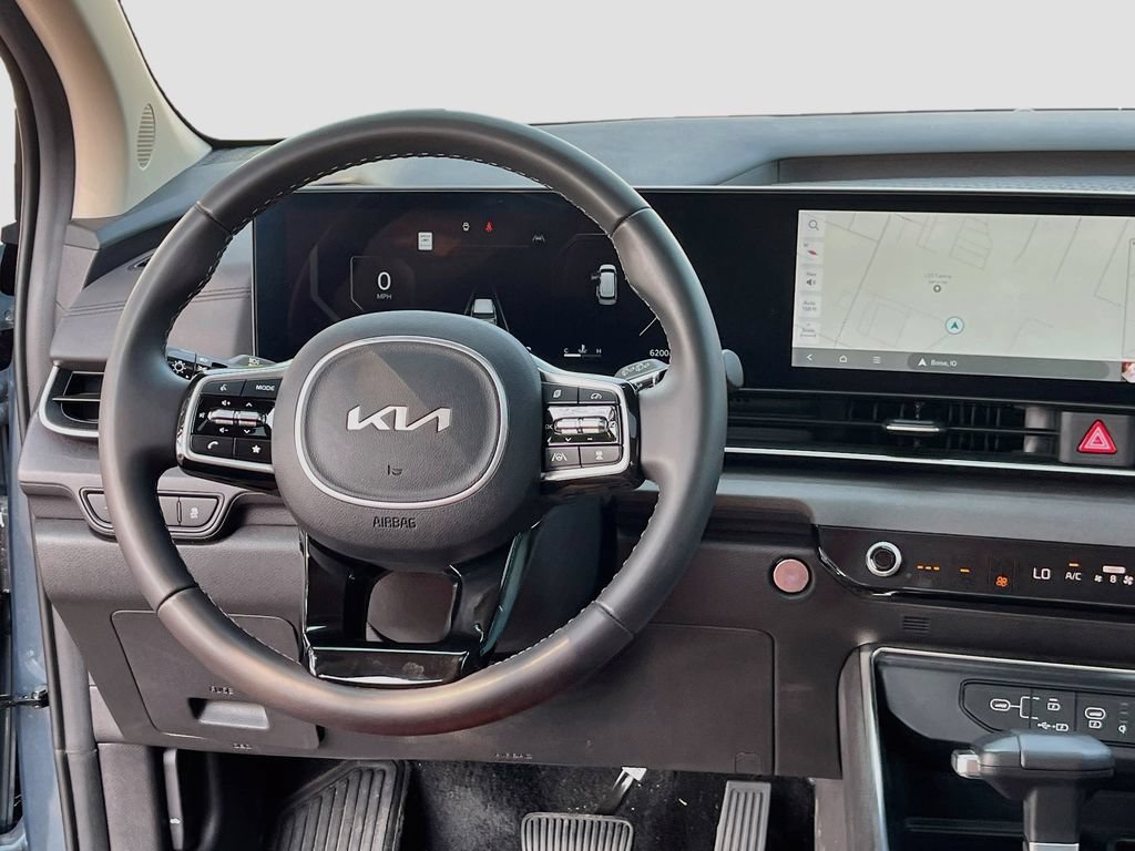 Used 2025 Kia Carnival SX FWD image 23