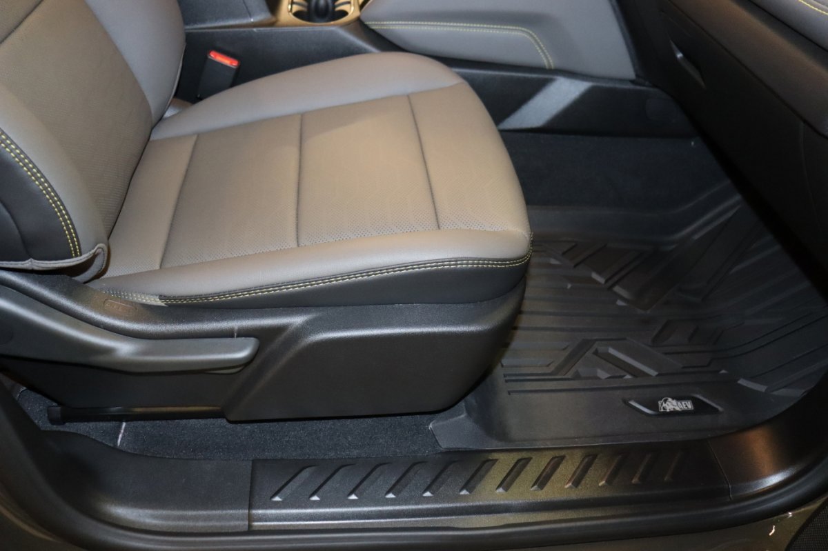 Used 2025 Chevrolet Colorado ZR2 w/ ZR2 Bison Edition image 39