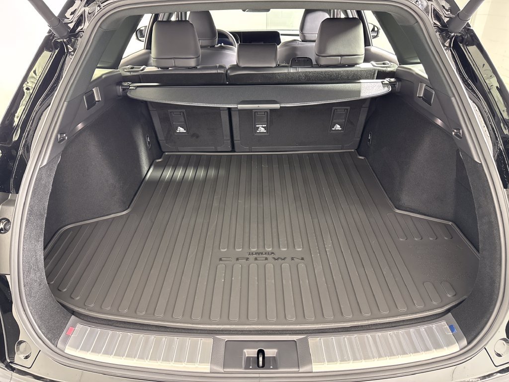 New 2026 Toyota Crown Signia AWD/4WD image 30