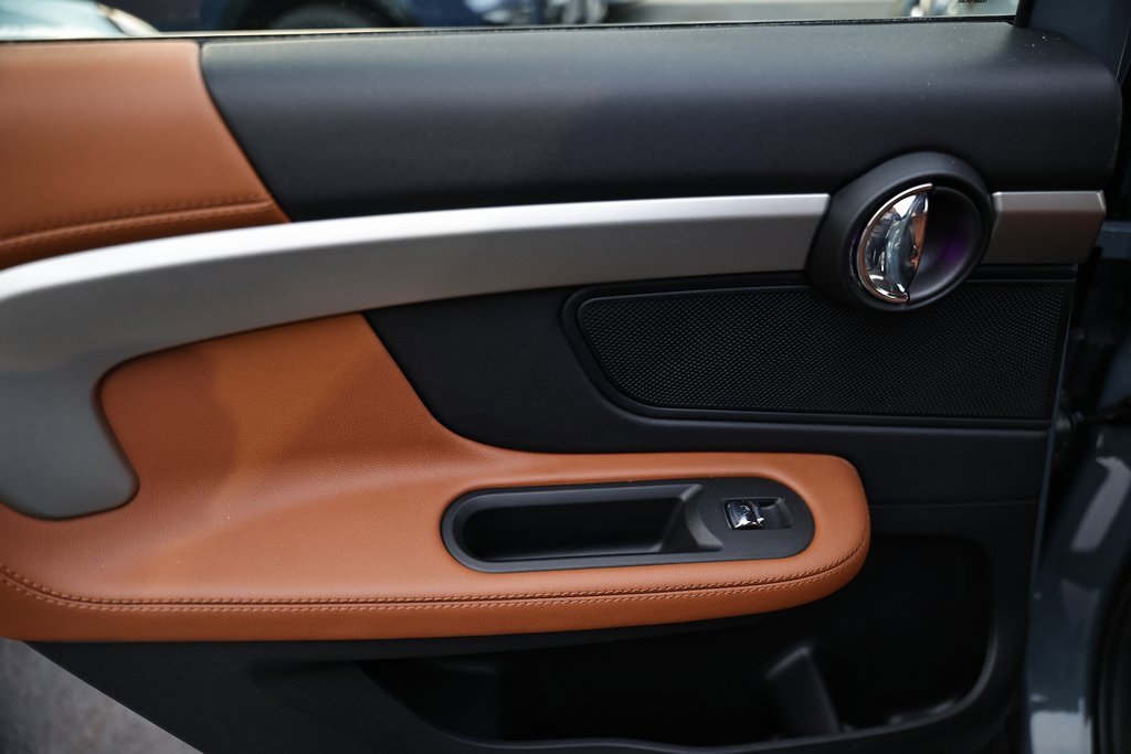 Used 2023 MINI Cooper Countryman SE w/ Signature Upholstery Package image 23