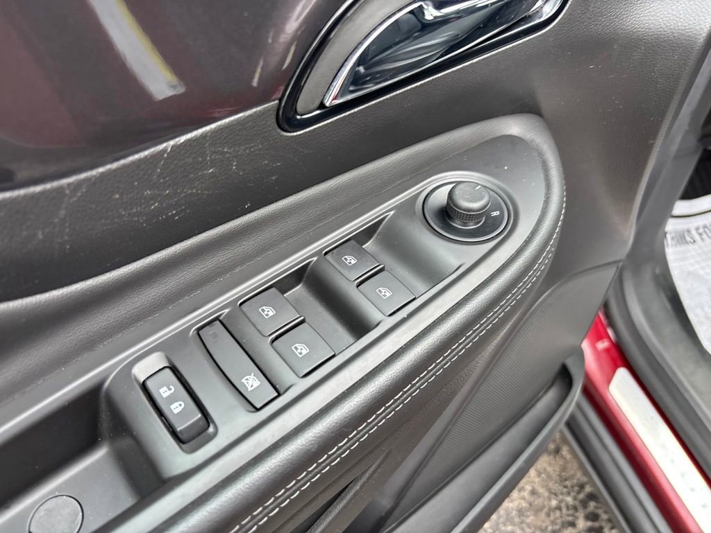Used 2022 Buick Encore Preferred w/ Safety Package AWD/4WD image 20