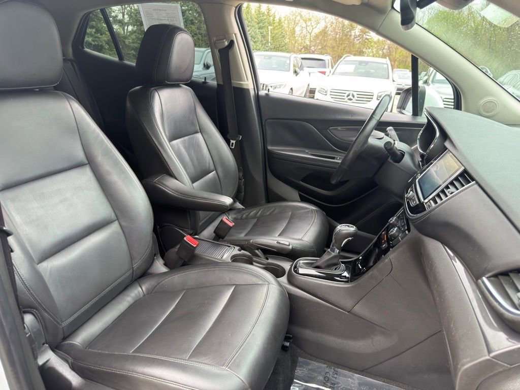 Used 2017 Buick Encore Essence AWD/4WD image 21