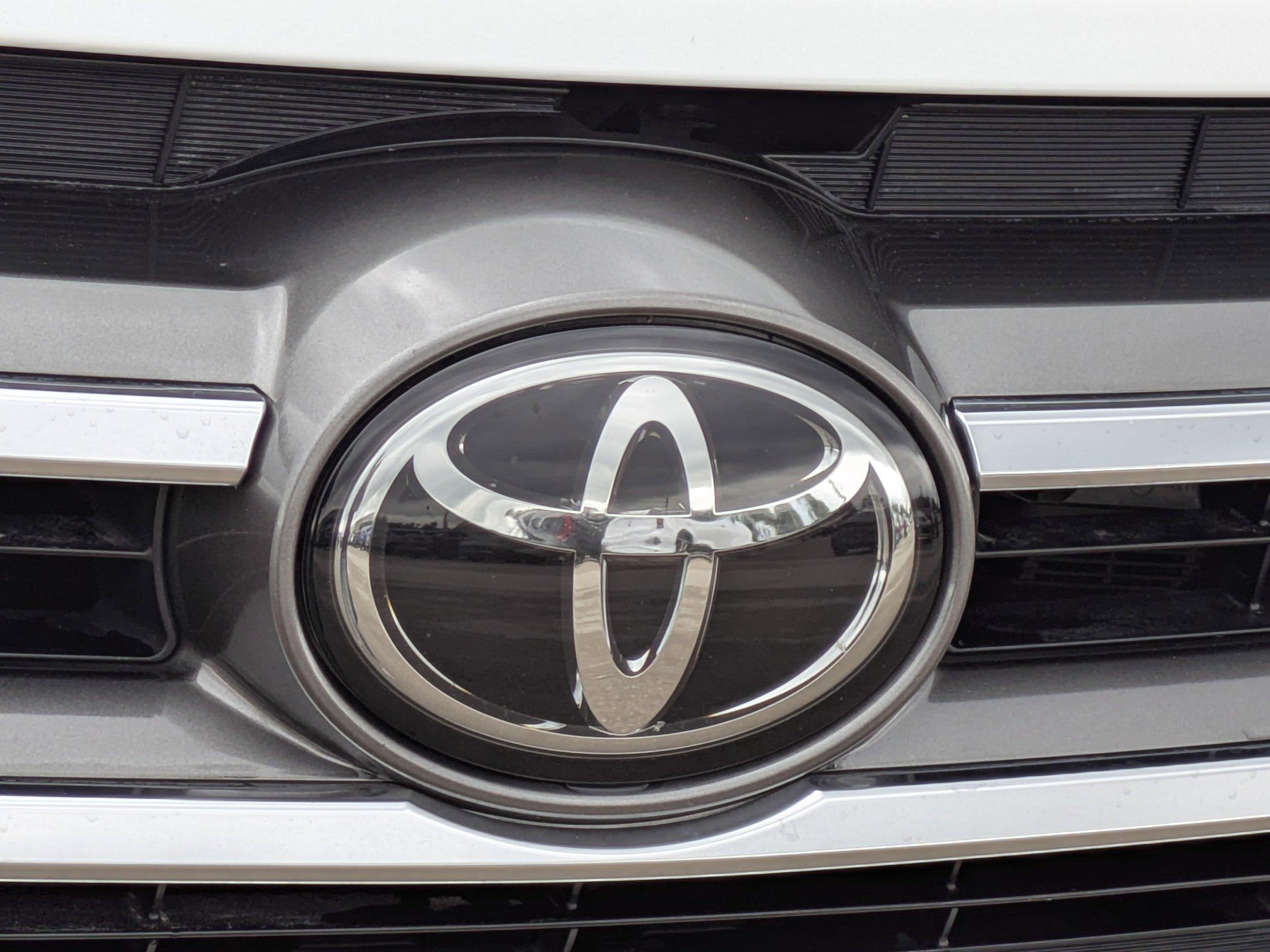 Used 2017 Toyota Highlander Limited image 14