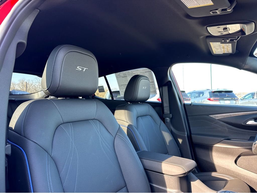 New 2026 Buick Envista Sport Touring w/ Convenience I Package FWD image 5